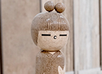 shop scultura bambola kokeshi travertino