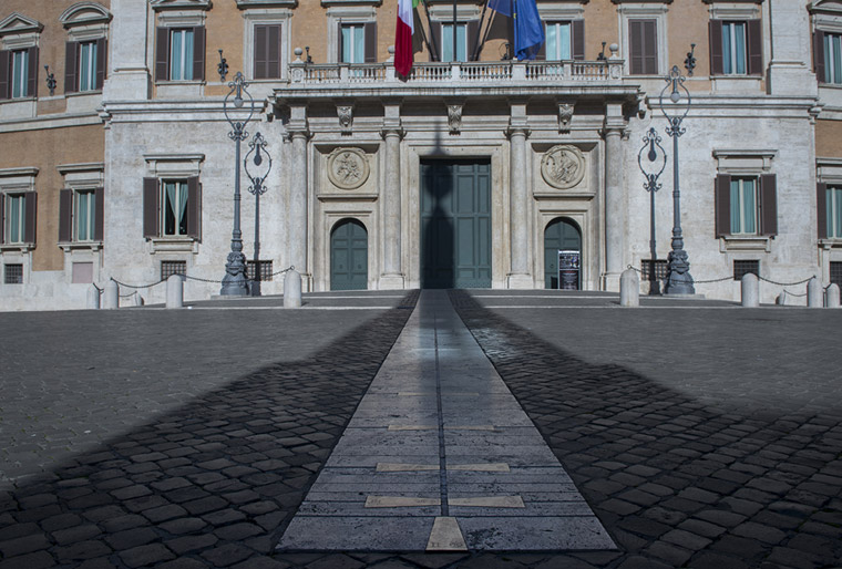 Restauro Piazza Monte Citorio Roma